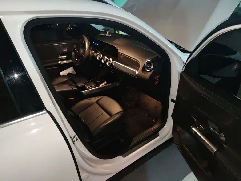 Mercedes-Benz GLB 2020 — фото 19