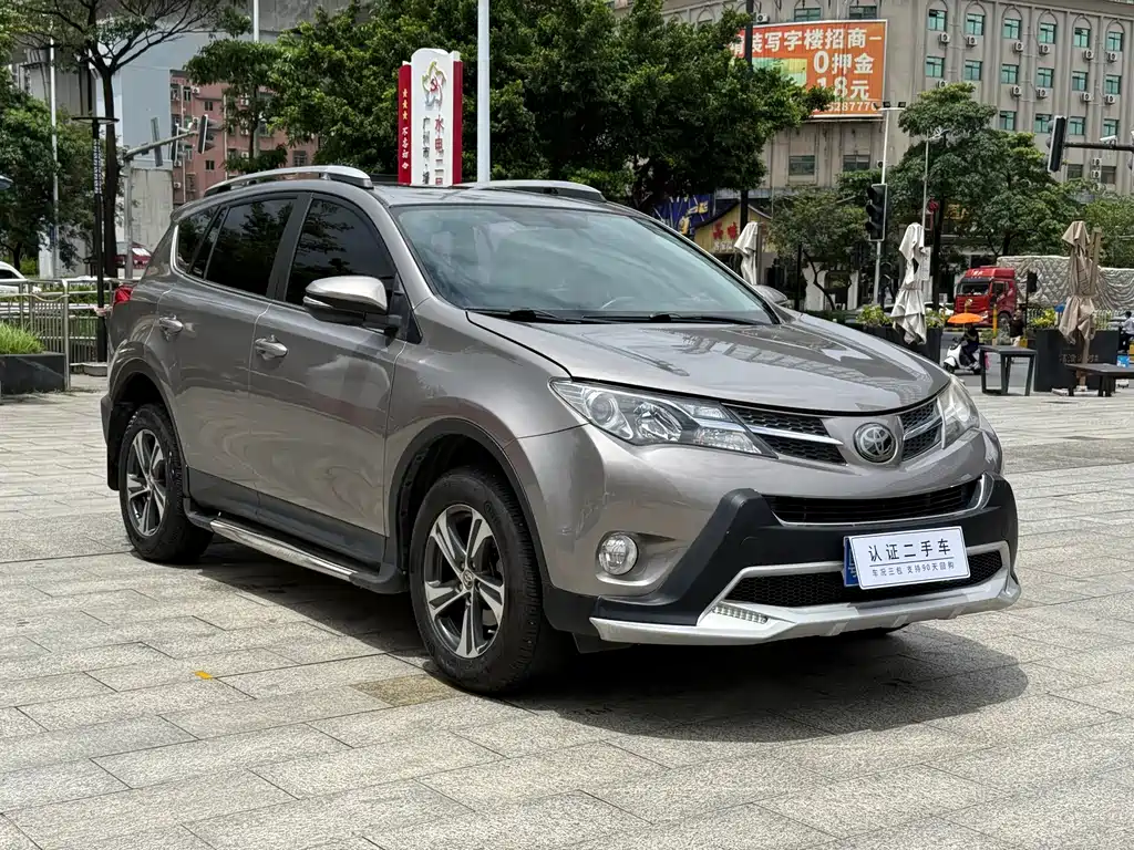 Toyota RAV4 2016 — фото 3