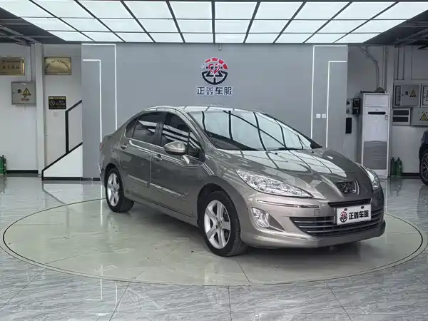Peugeot 408 2011
