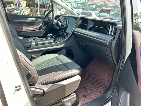 GAC Trumpchi M8 2024