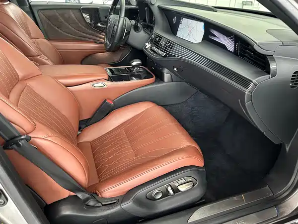 Lexus LS 2018