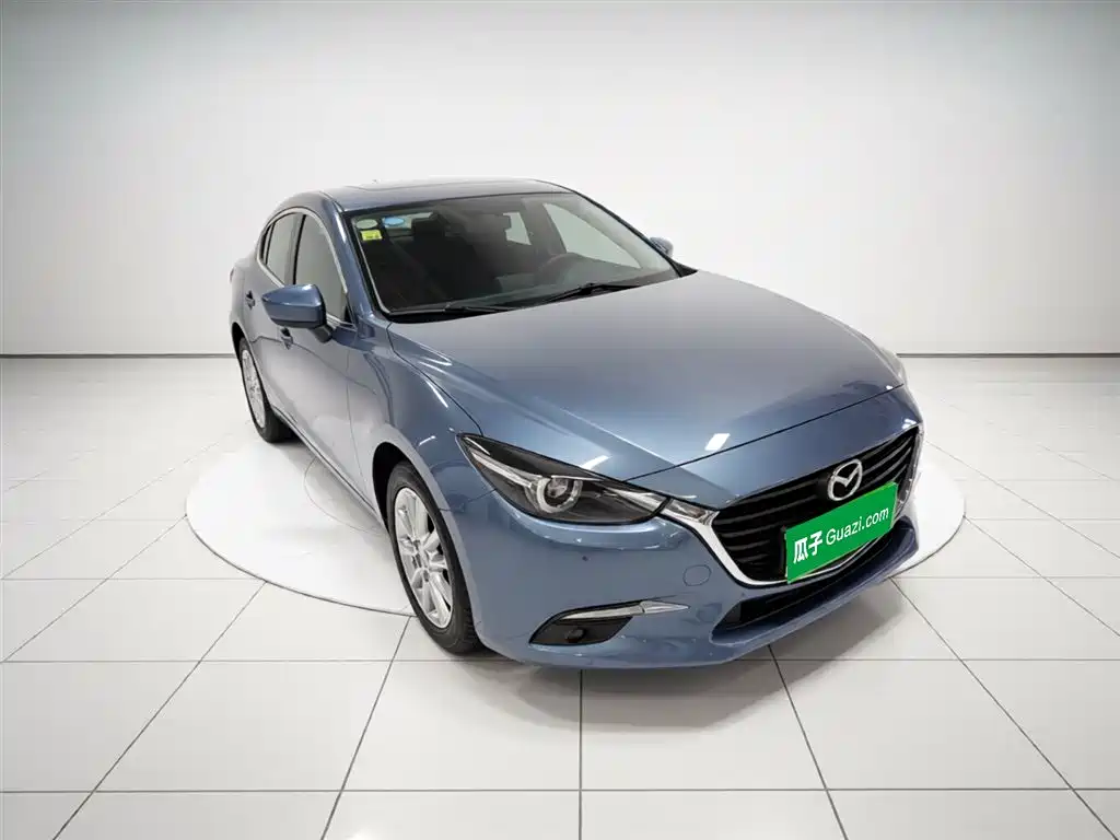 Mazda 3 Axela 2018 — фото 4