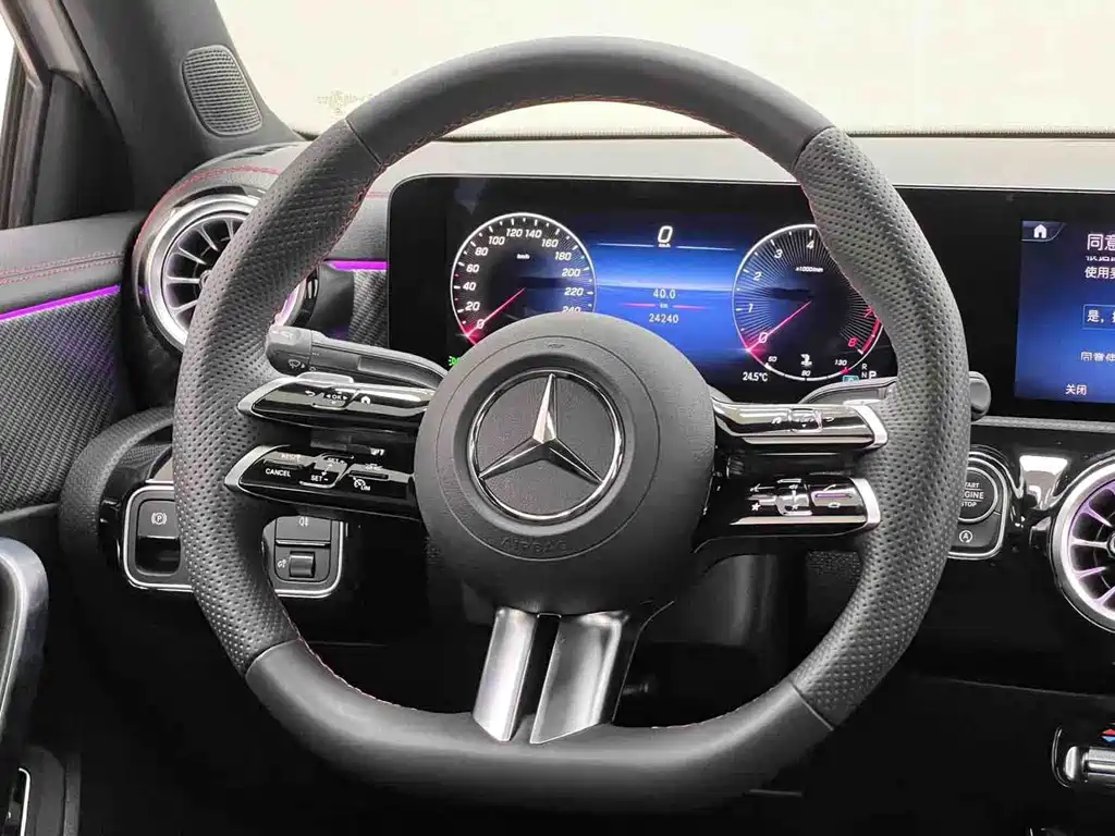 Mercedes-Benz A-Class 2024 — фото 22