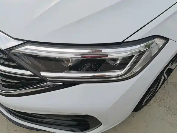 Volkswagen Sagitar 2023