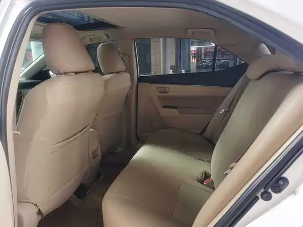 Toyota Corolla 2015