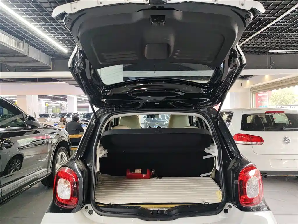 smart Forfour 2019 — фото 15