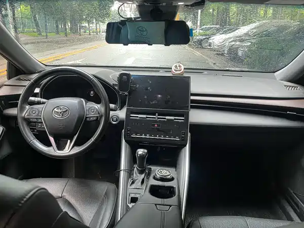 Toyota Avalon 2022