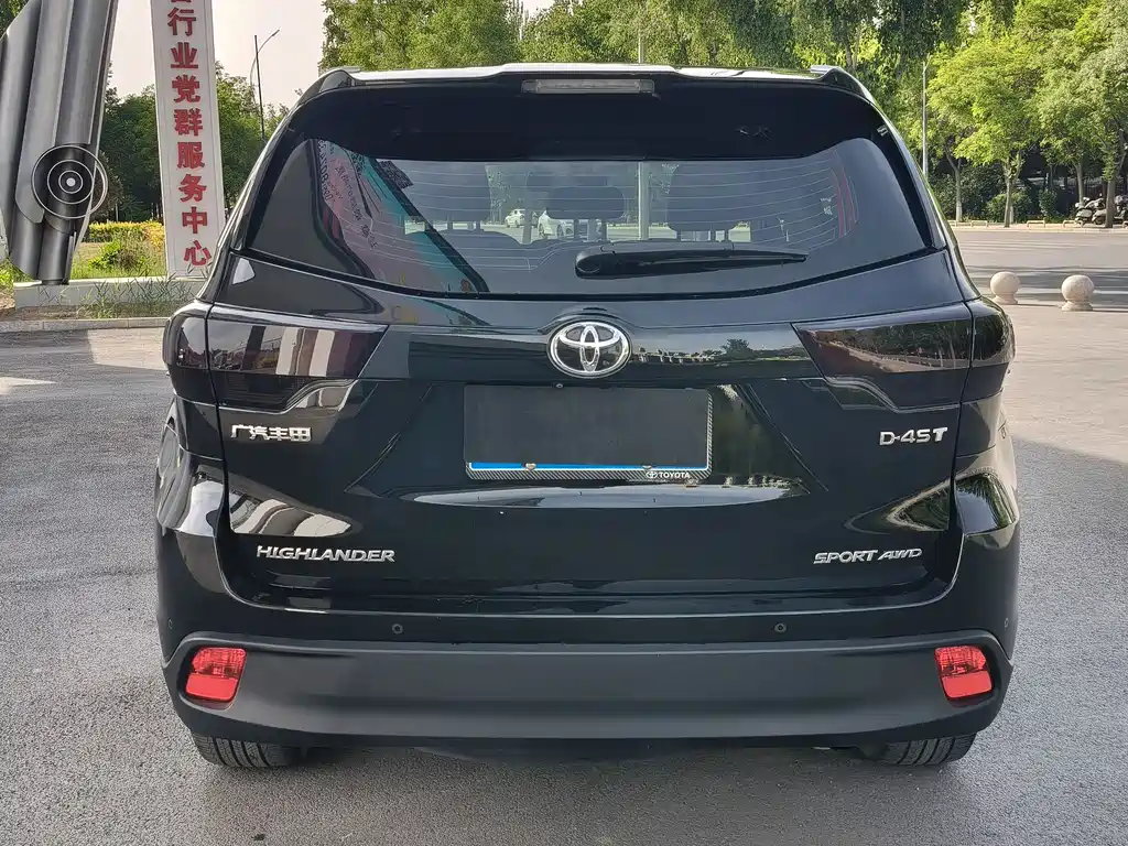 Toyota Highlander 2020 — фото 13