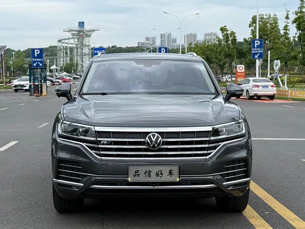 Volkswagen Touareg 2021 — фото 2