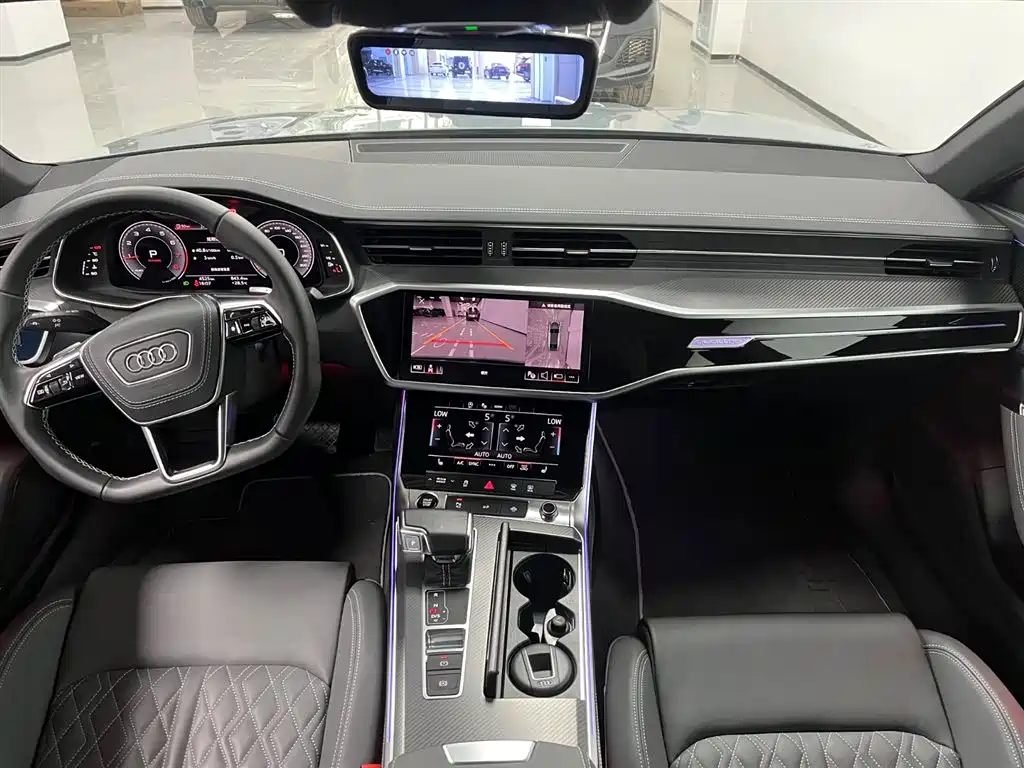Audi A7L 2025