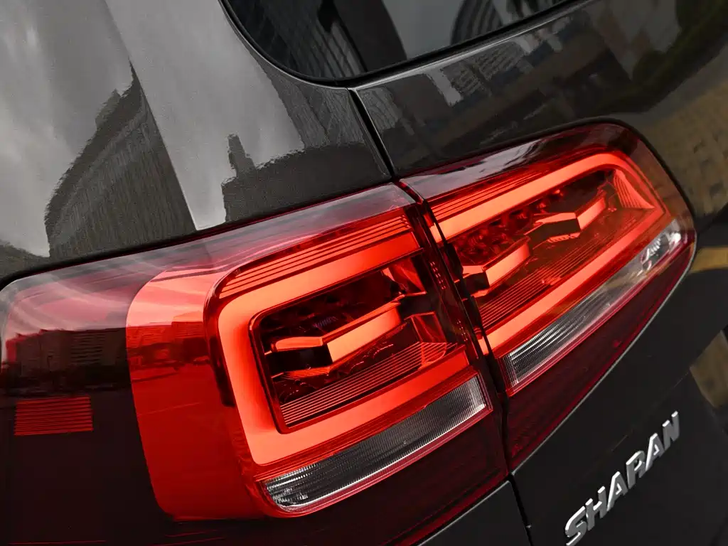 Volkswagen Sharan 2018 — фото 11