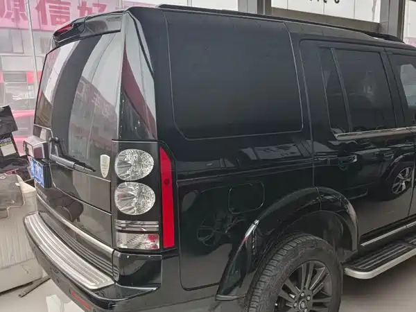 Land Rover Discovery 2016