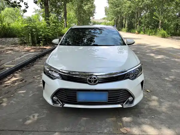 Toyota Camry 2016