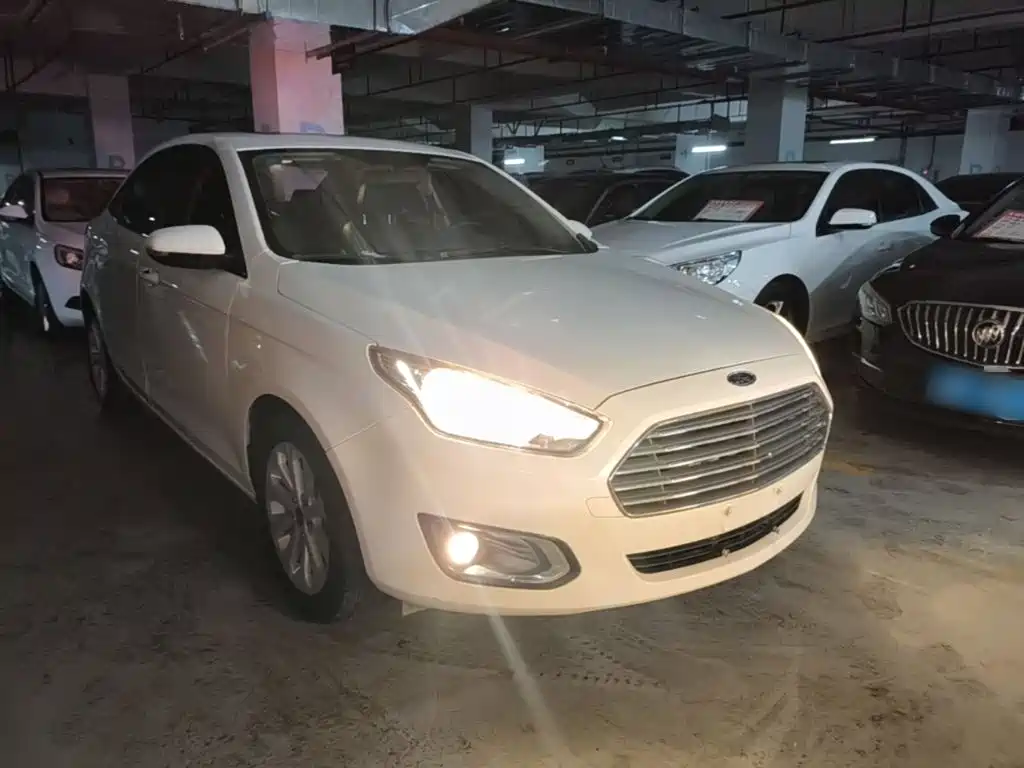 Ford Escort 2016