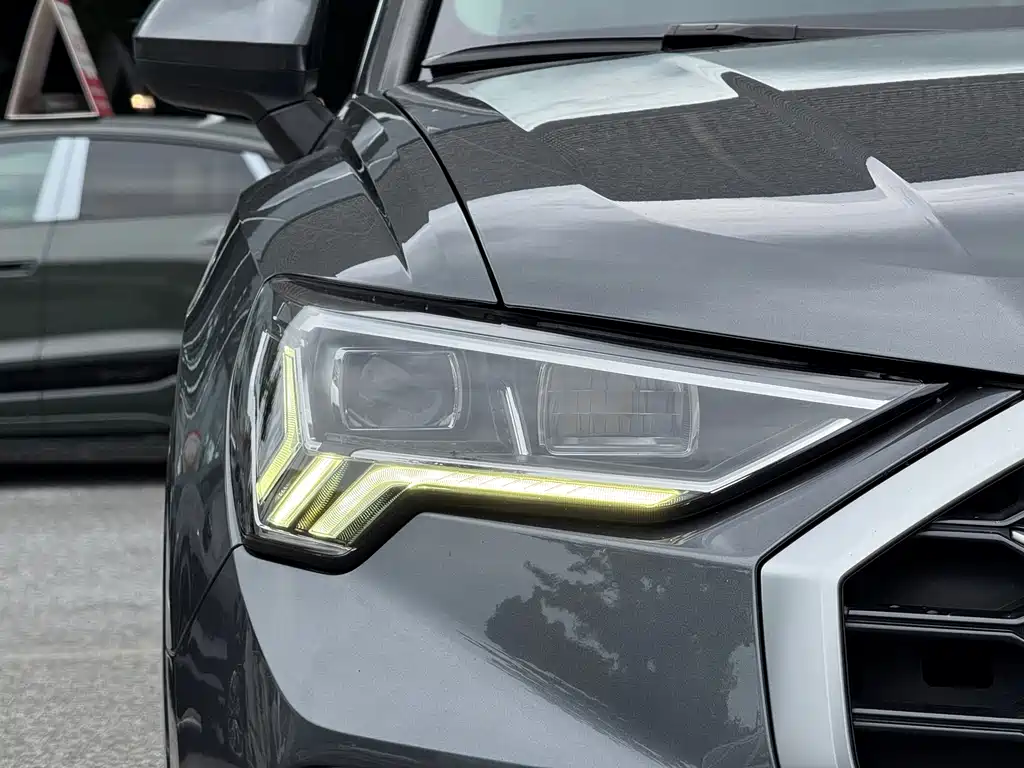 Audi Q3 2020 — фото 18