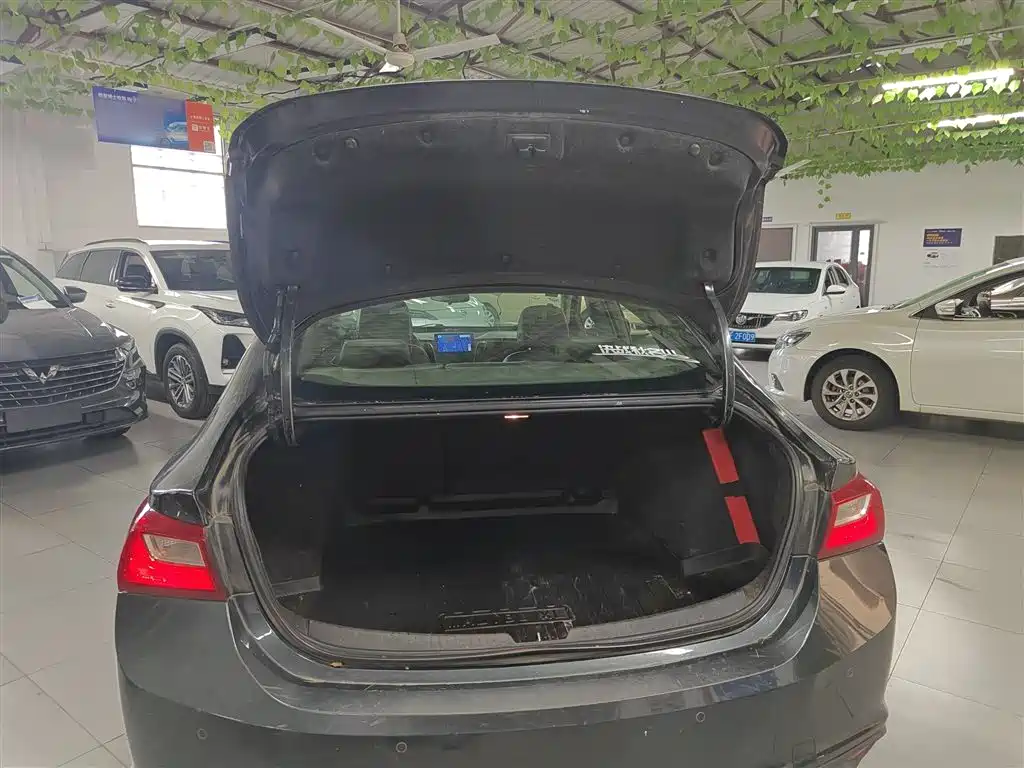 Chevrolet Malibu XL 2017 — фото 19
