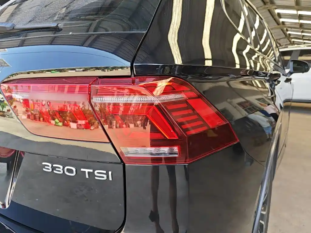 Volkswagen Tiguan L 2022 — фото 8