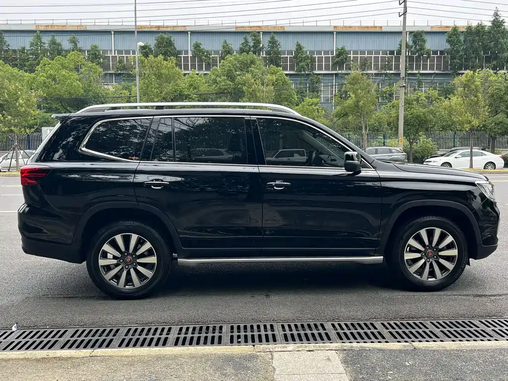 Roewe RX8 2020