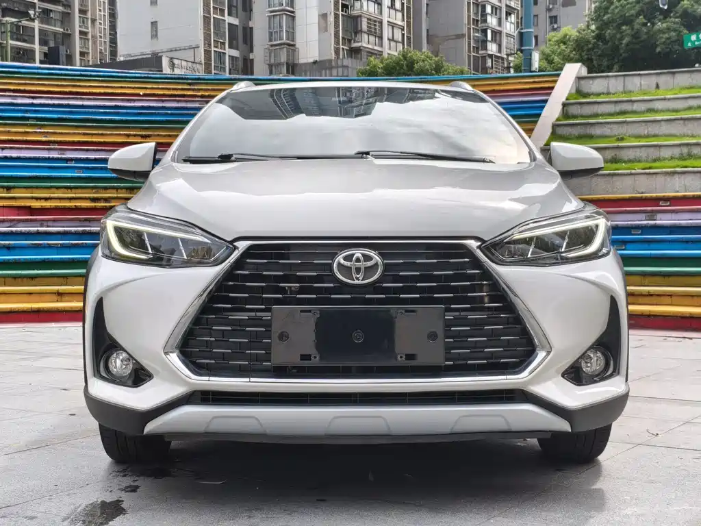 Toyota Yaris L 2022
