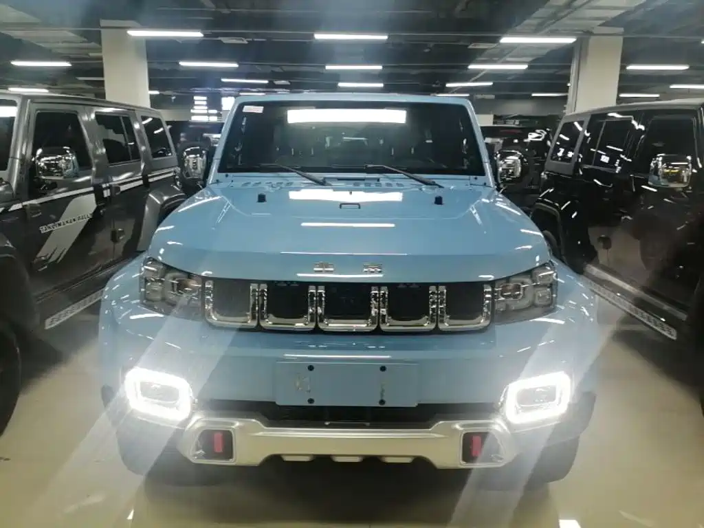 BAIC BJ40 2023 — фото 3