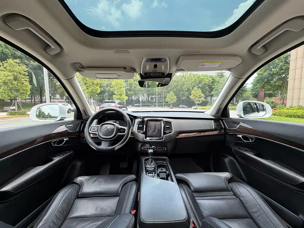 Volvo XC90 2016 — фото 14