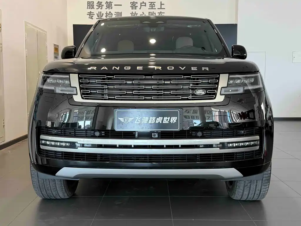 Land Rover Range Rover 2025 — фото 2