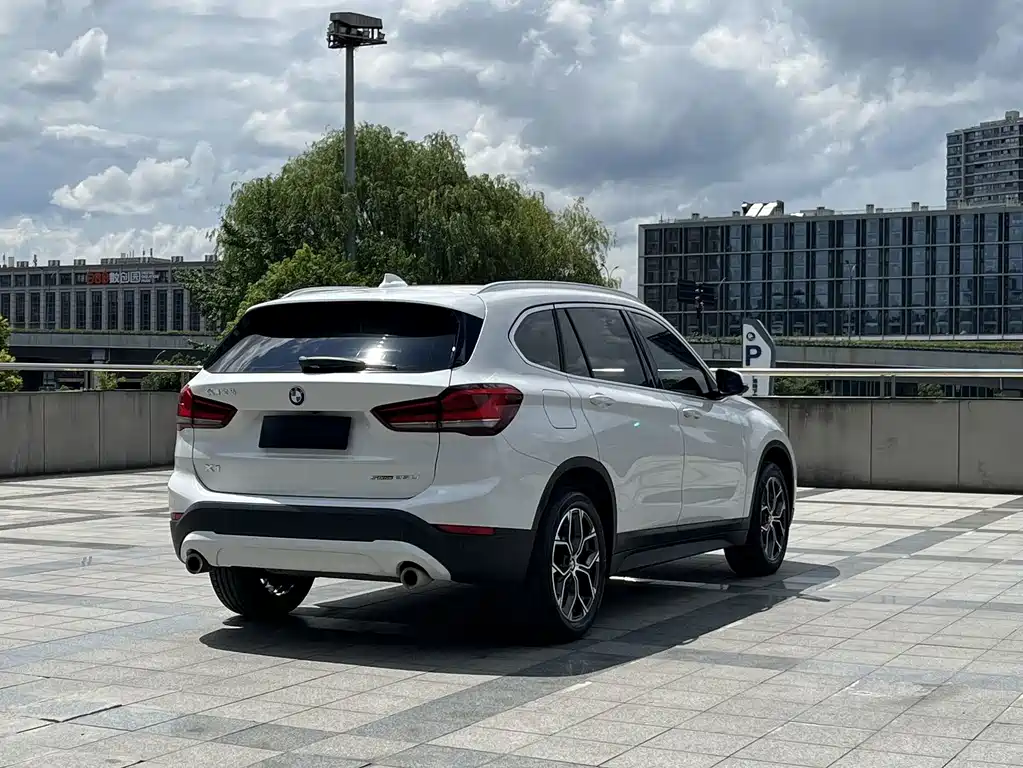 BMW X1 2022 — фото 15