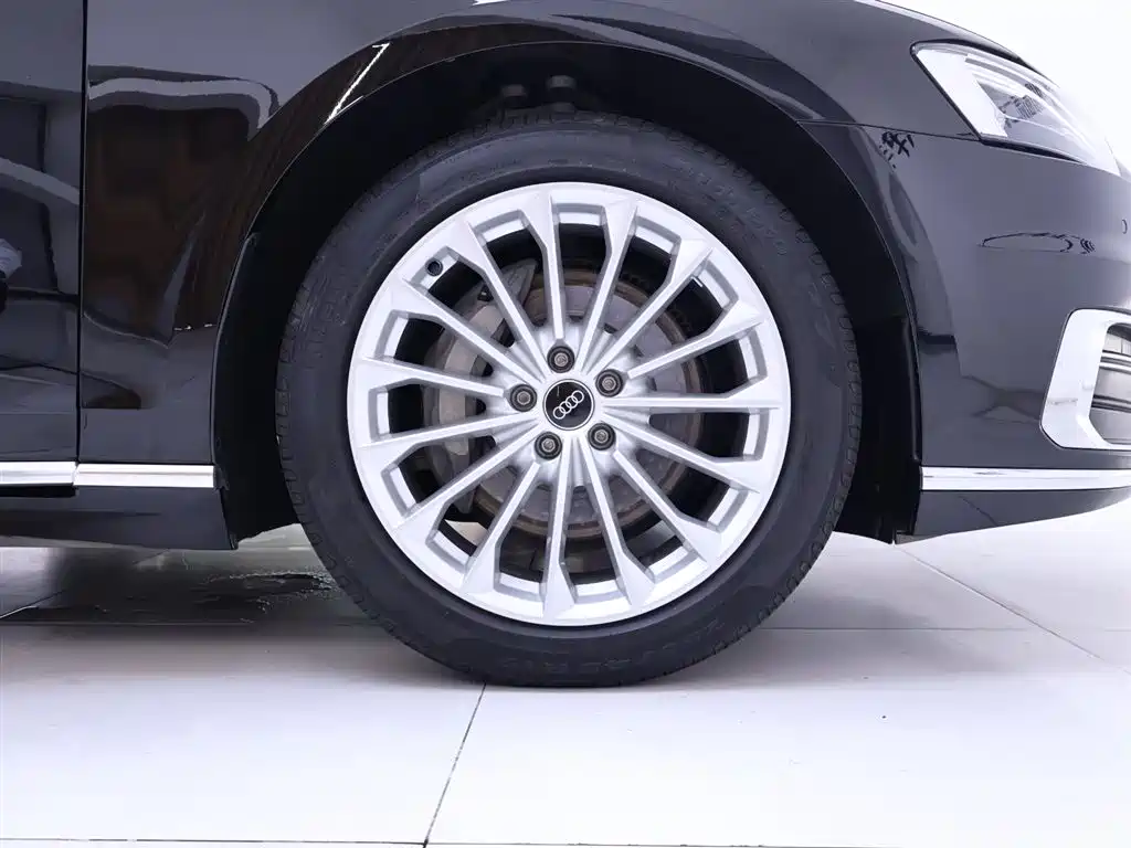 Audi A8 2021