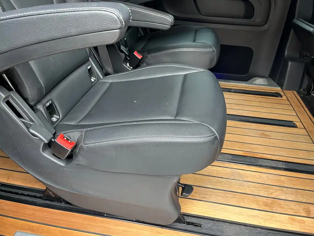 Mercedes-Benz Vito 2018 — фото 23
