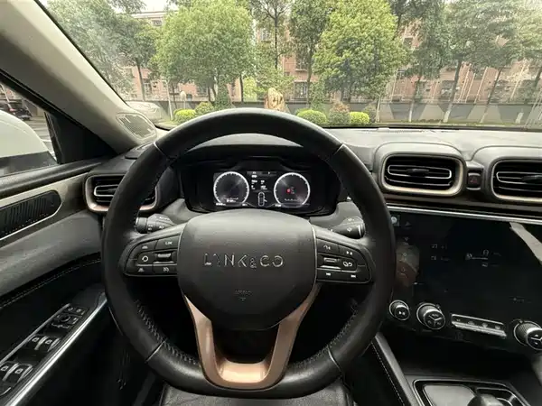 Lynk & Co 03 2018