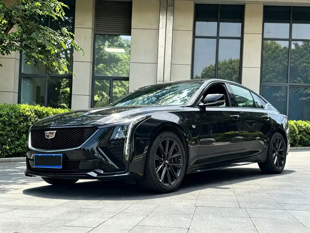 Cadillac CT5 2024 — фото 1