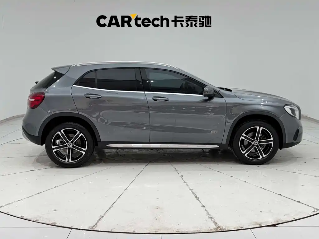Mercedes-Benz GLA 2018 — фото 9
