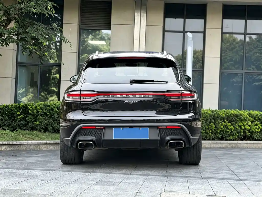 Porsche Macan 2023 — фото 11