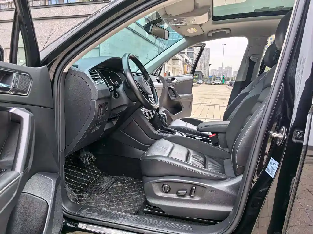 Volkswagen Tiguan L 2020
