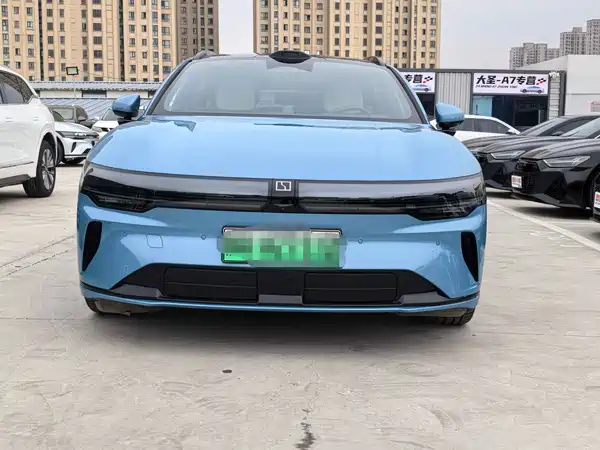 Zeekr 007GT 2025