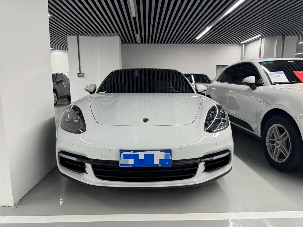 Porsche Panamera 2018