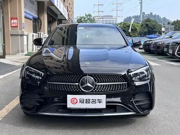 Mercedes-Benz E-Class 2022