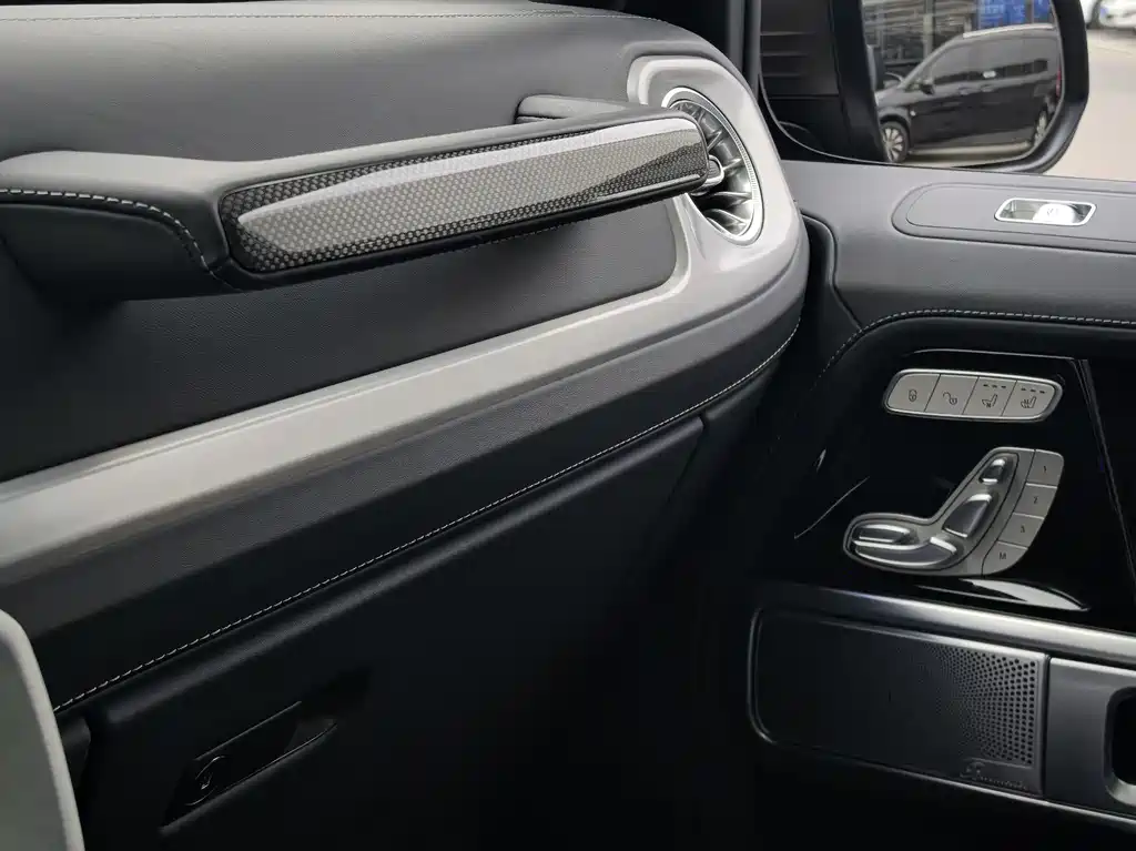Mercedes-Benz G-Class 2025 — фото 19