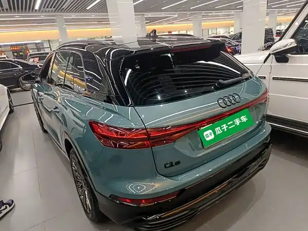 Audi Q5 E-Tron 2024