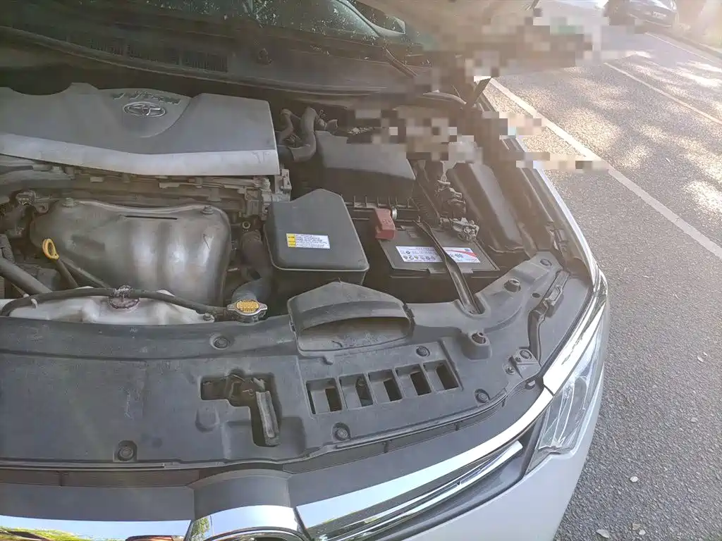 Toyota Camry 2015 — фото 21