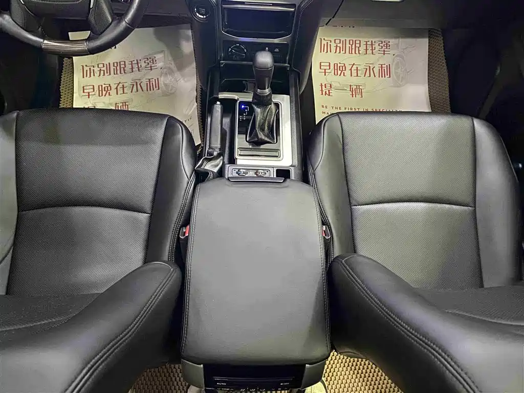 Toyota Prado 2018 — фото 11
