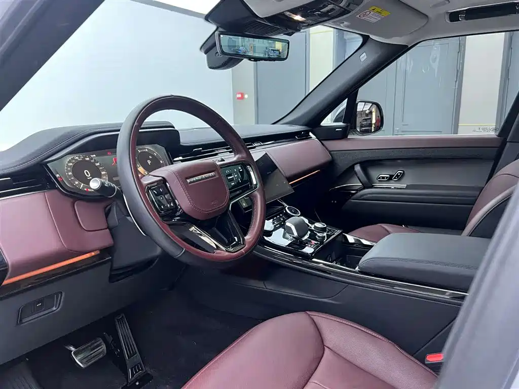 Land Rover Sport 2023 — фото 22