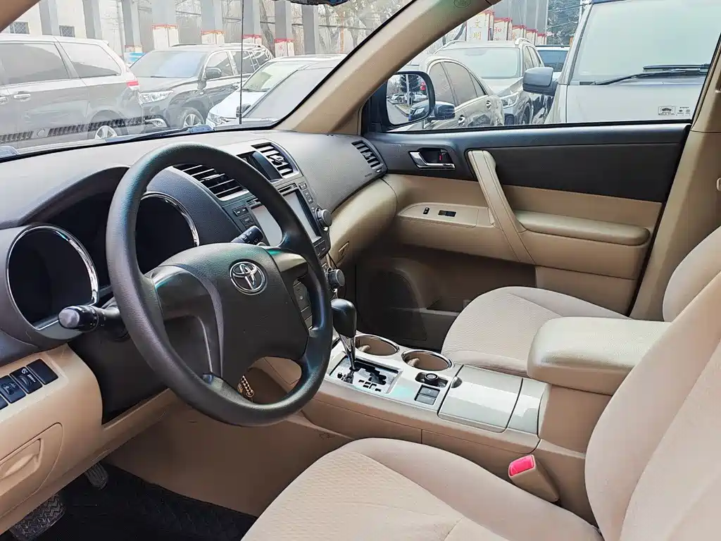 Toyota Highlander 2015 — фото 7