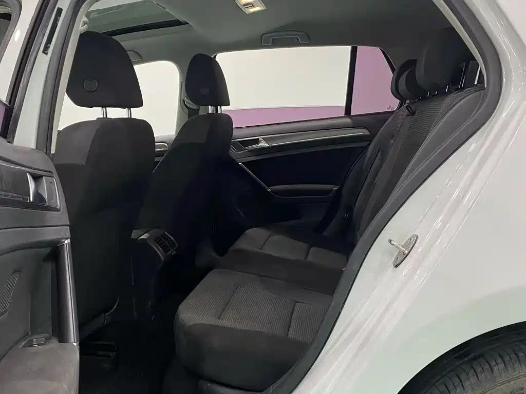 Volkswagen Golf 2016