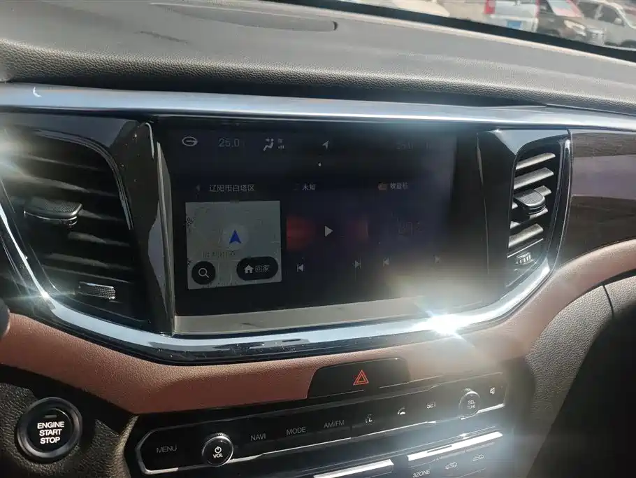 GAC Motor Trumpchi GS8 2017 — фото 13