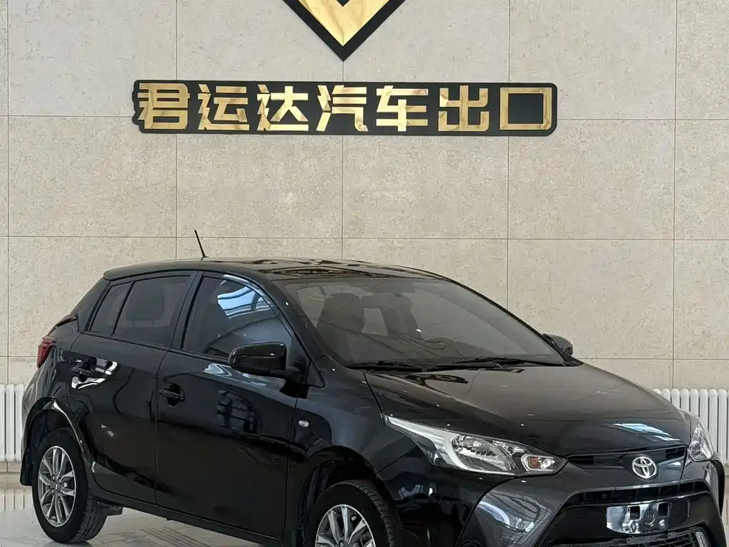 Toyota Yaris L 2022 — фото 2