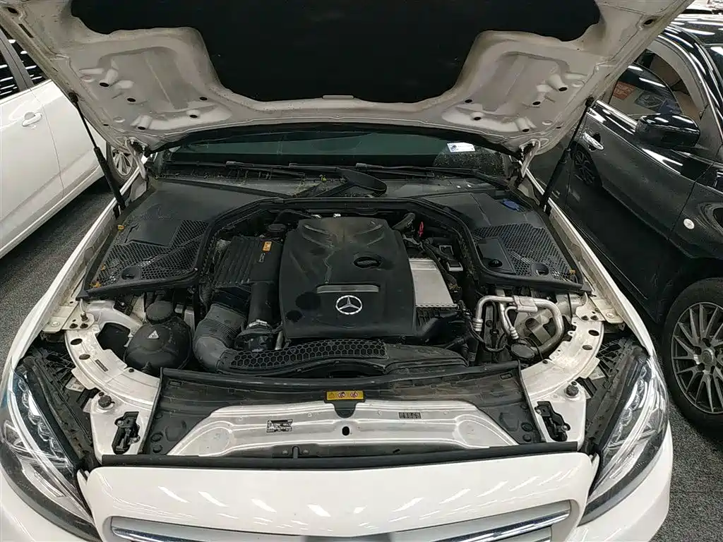 Mercedes-Benz C-Class 2017 — фото 20
