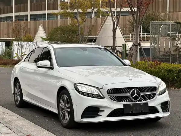 Mercedes-Benz C-Class 2019