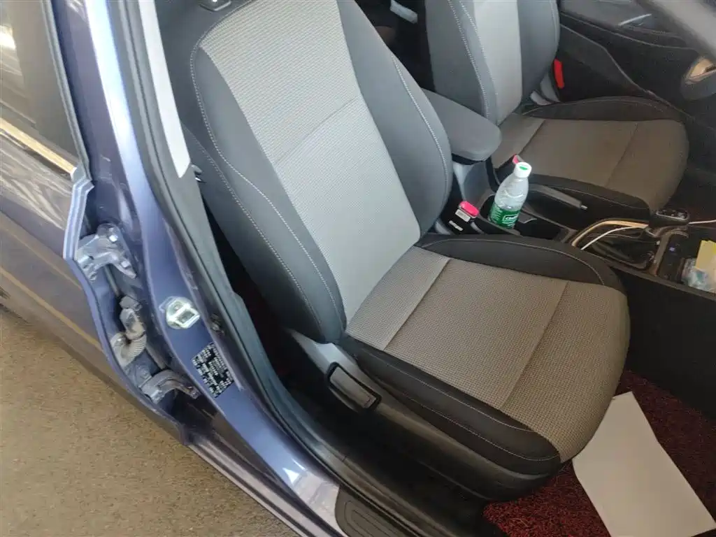 Hyundai Elantra 2019 — фото 25