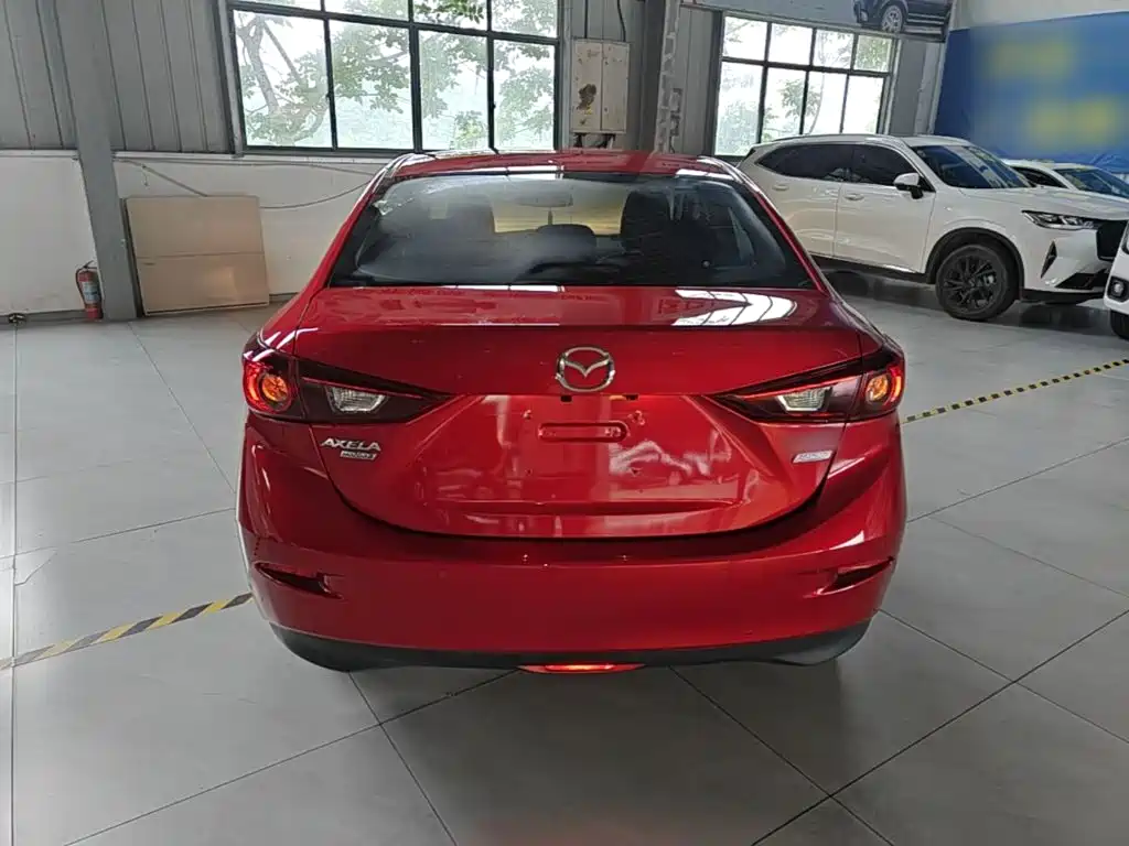 Mazda 3 Axela 2018